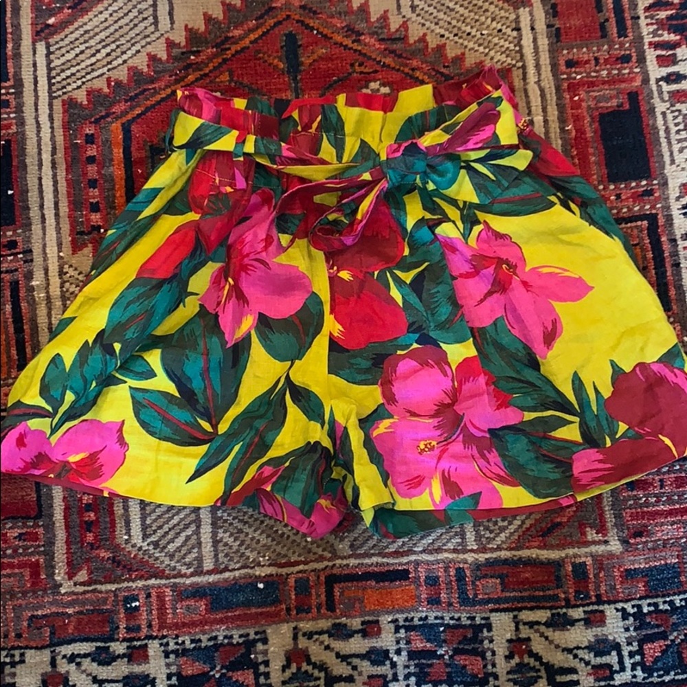 Zara Linen Tropical Floral Chartreuse Belt Short S